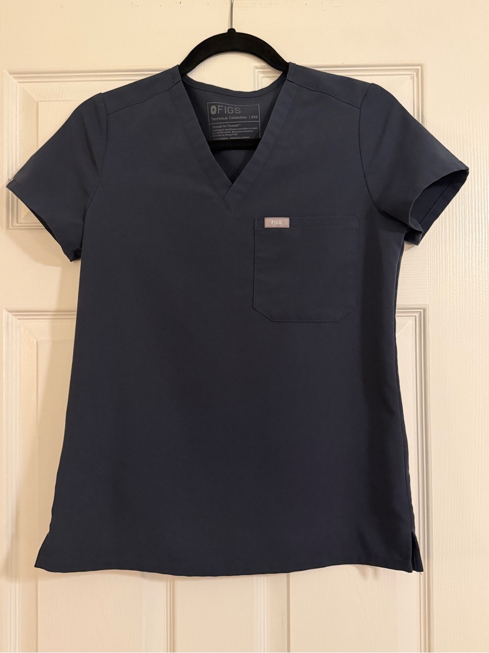 FIGS Women's Catarina V-Neck Scrub Top in Night Sky